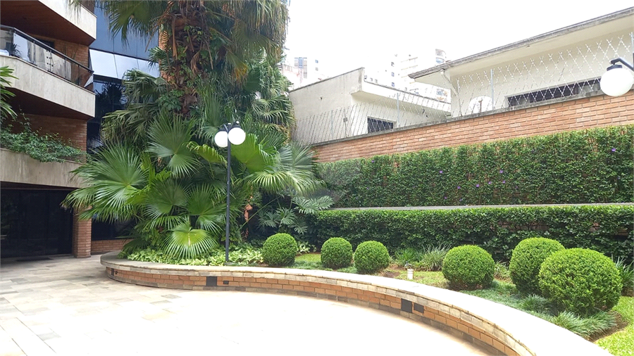 Foto REO792025