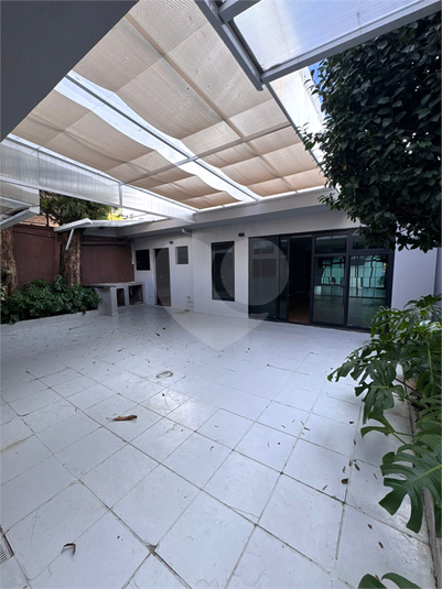 Foto REO793434