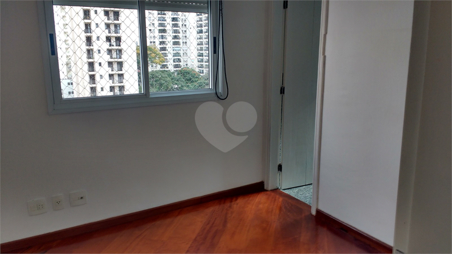 Venda Apartamento São Paulo Moema REO79841 19