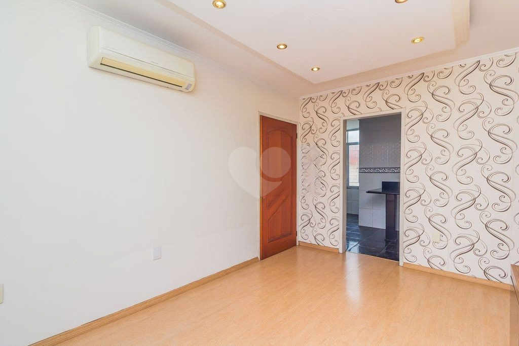 Venda Apartamento Porto Alegre São Sebastião REO799424 3