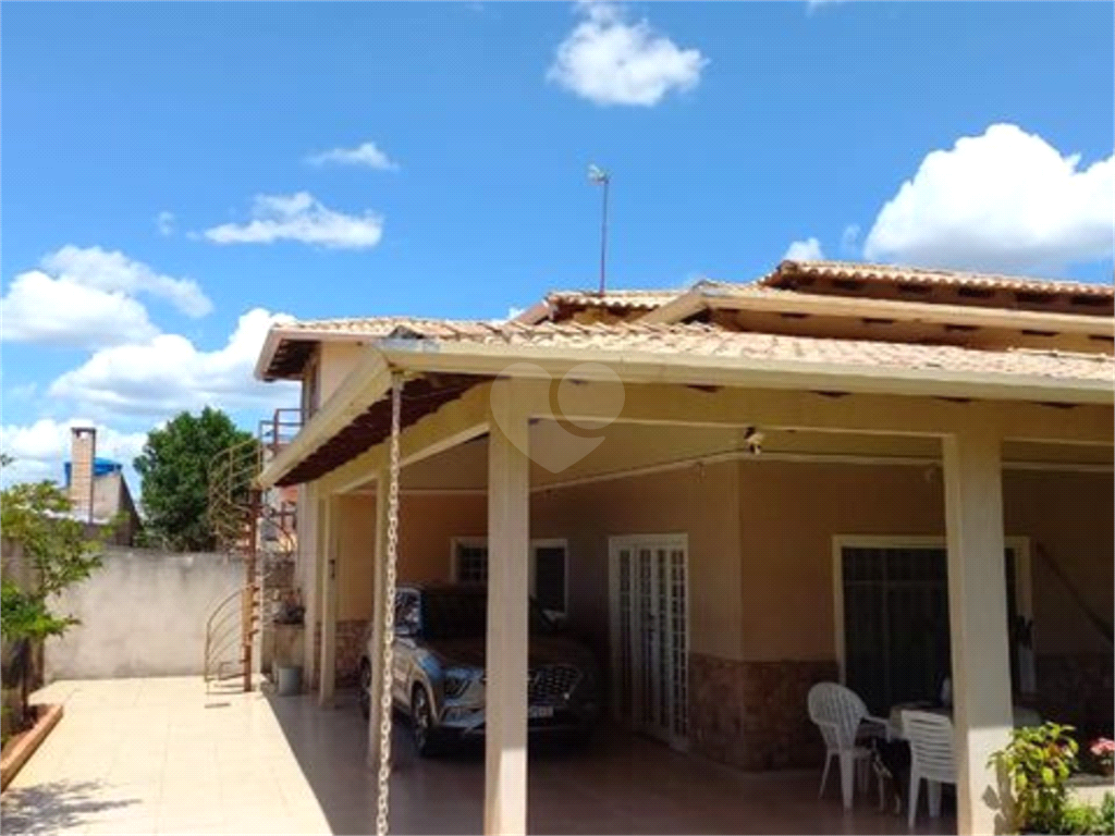 Venda Casa Brasília Guará I REO800059 17