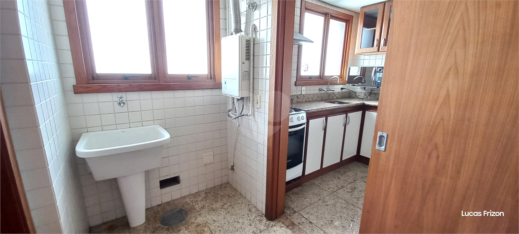 Venda Apartamento Porto Alegre Petrópolis REO800111 13