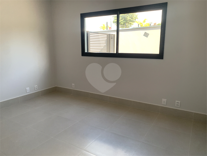 Foto REO800283