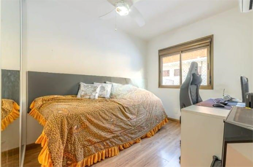 Venda Apartamento Porto Alegre São João REO800572 10