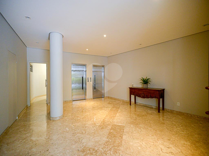 Venda Apartamento São Paulo Bela Vista REO800722 26