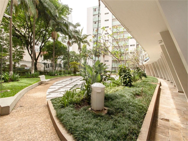Foto REO802522