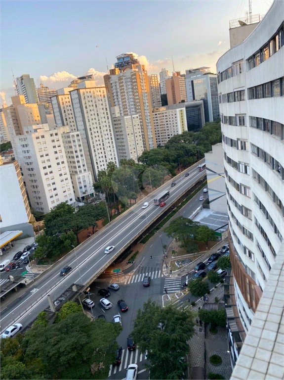 Venda Apartamento São Paulo Bela Vista REO8031 21