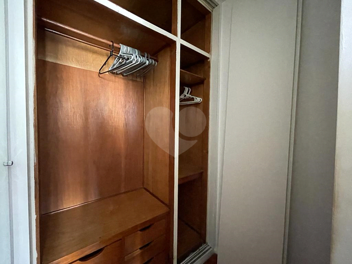 Closet Suite