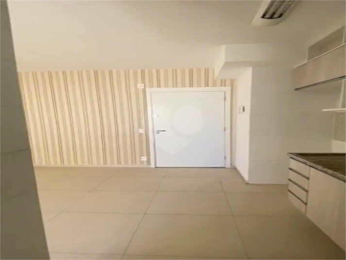 Venda Apartamento Barueri Centro REO803758 10