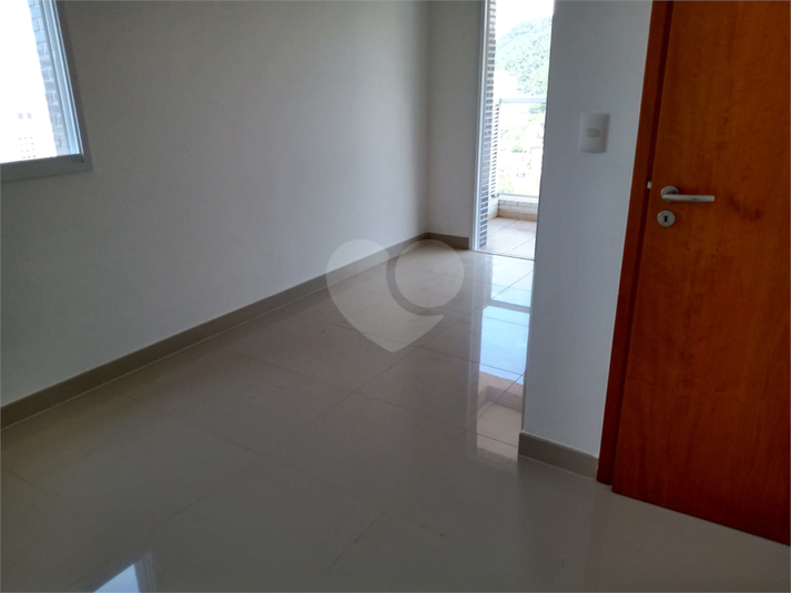 Venda Apartamento Santos Macuco REO804074 3