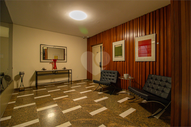 Foto REO808046