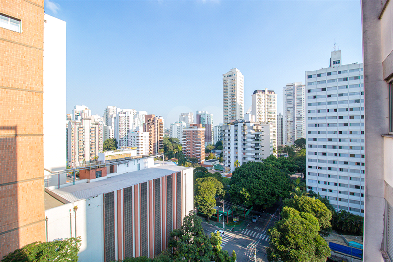 Foto REO808046
