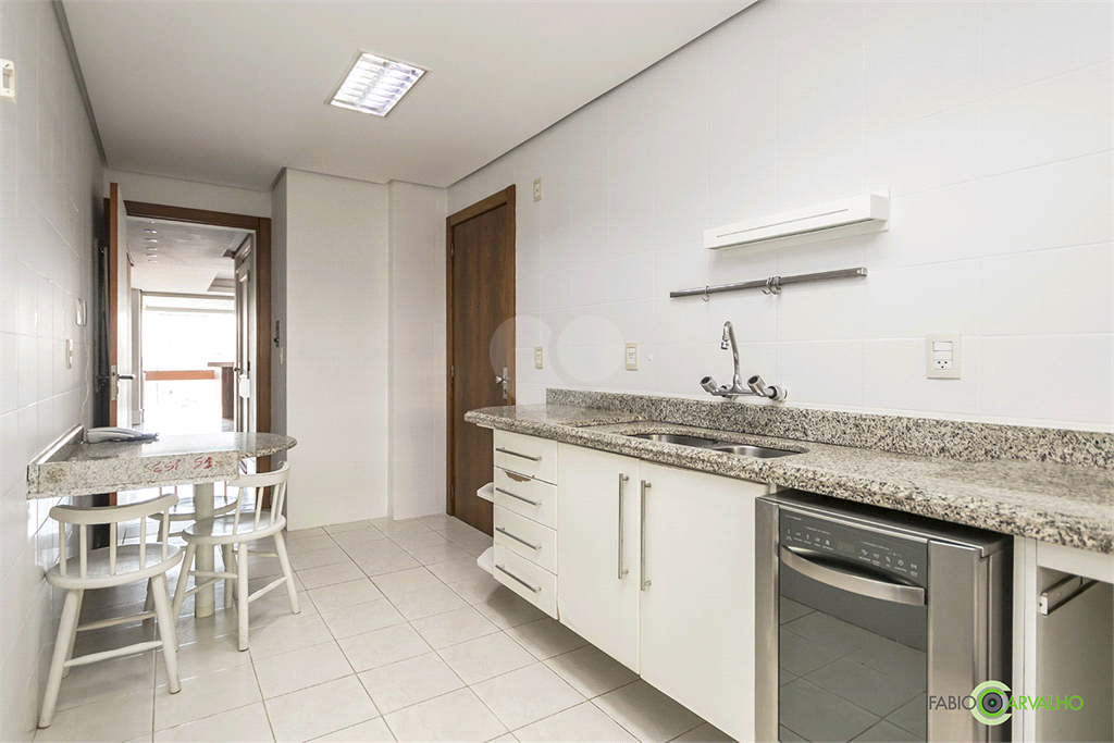 Venda Apartamento Porto Alegre Bela Vista REO808261 38