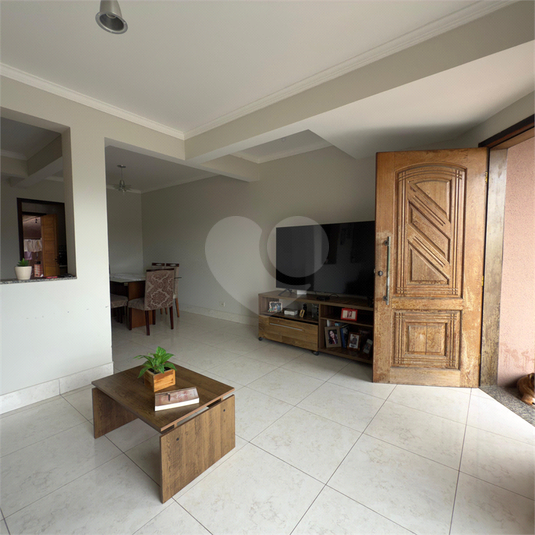 Foto REO808440