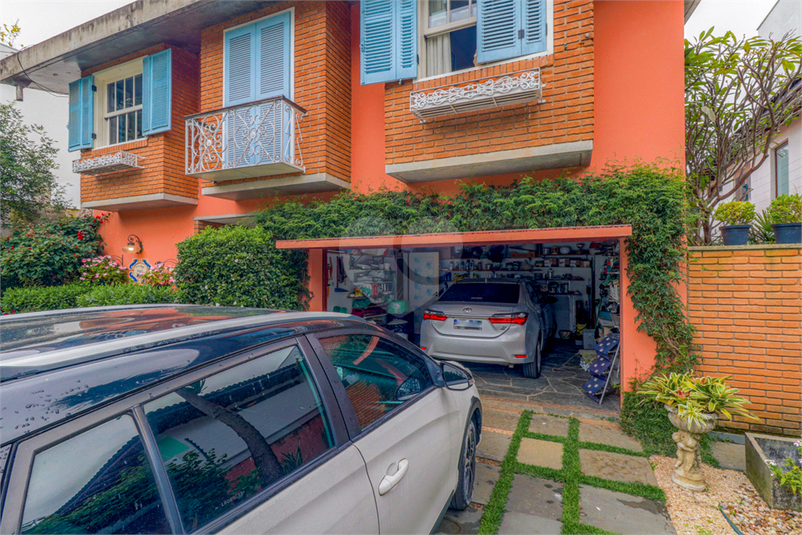 Foto REO809096