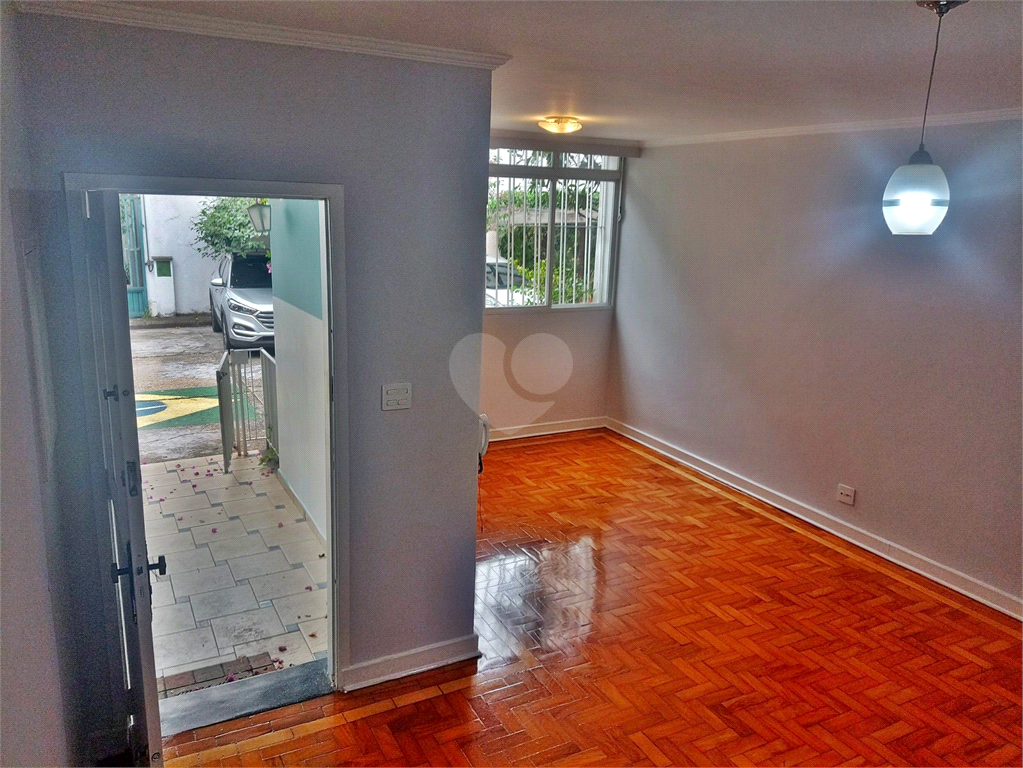 Venda Casa de vila São Paulo Vila Olímpia REO809297 6