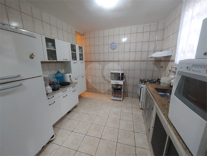 Foto REO810073