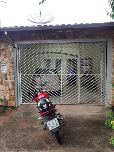 Foto REO810236