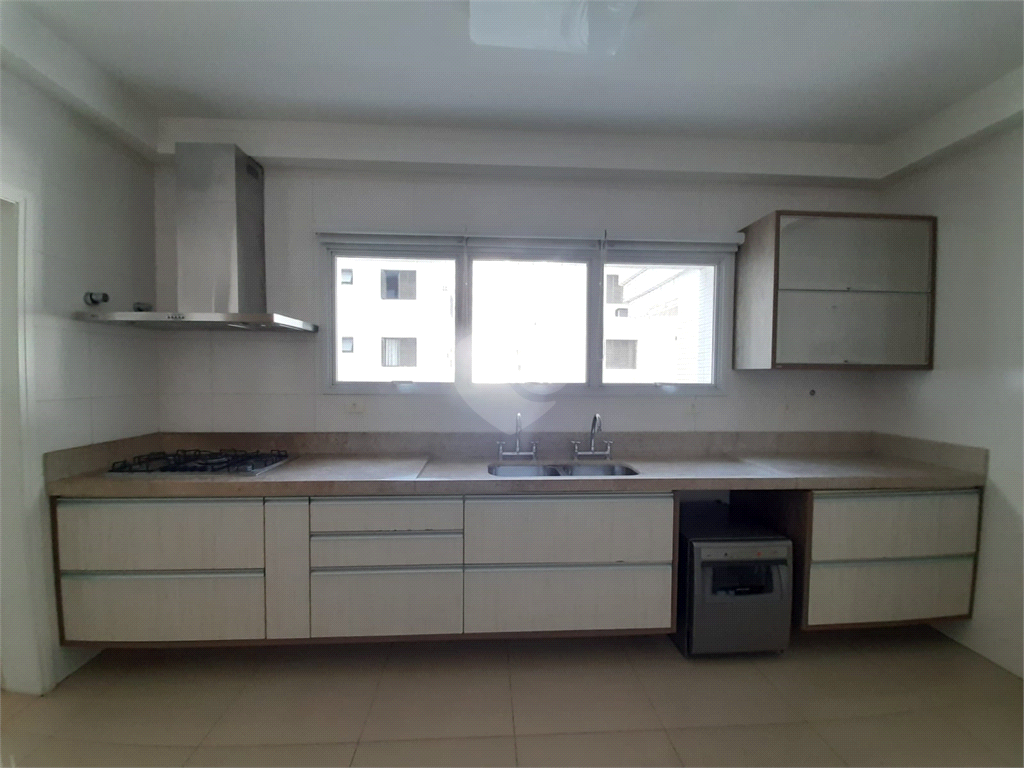 Venda Apartamento Santos Gonzaga REO810608 11