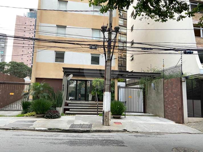 Venda Salas São Paulo Jardim Europa REO812030 3