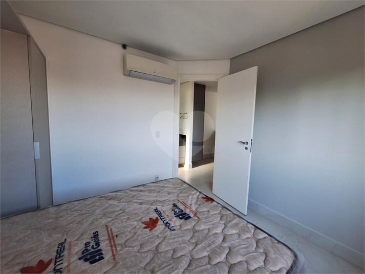 Foto REO815845