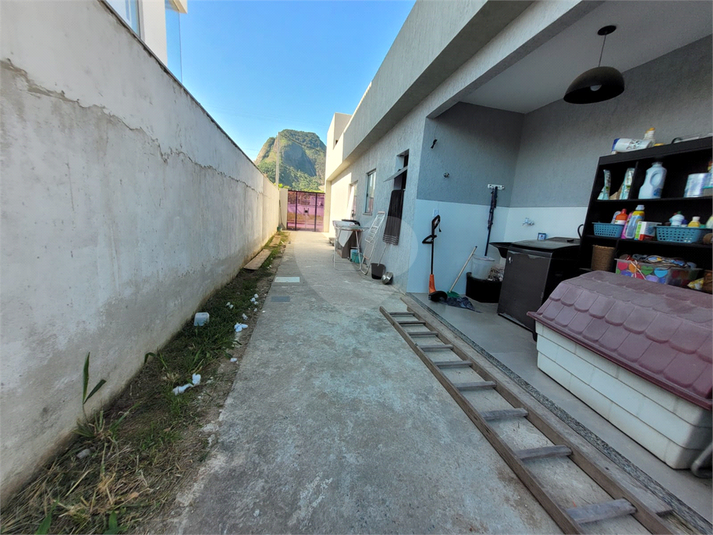 Foto REO815900