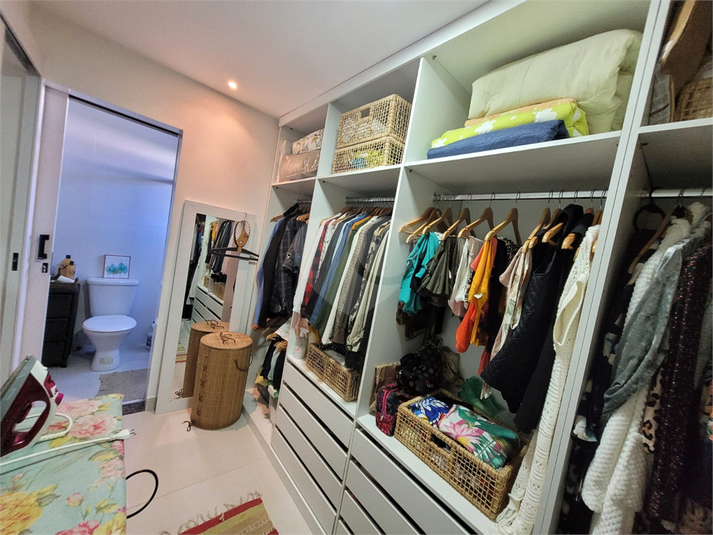 Foto REO815900