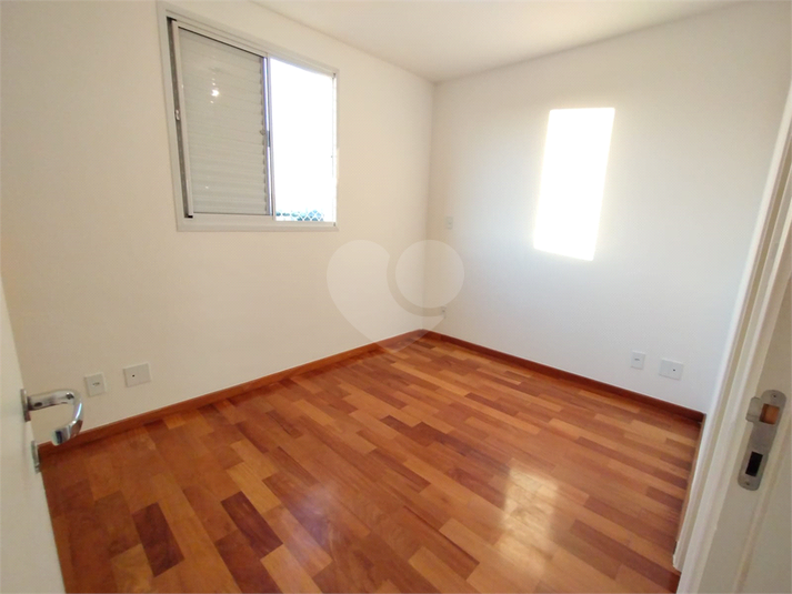 Foto REO816029