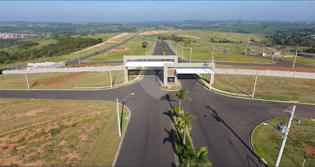 Venda Condomínio Salto De Pirapora Boa Vista REO818610 1