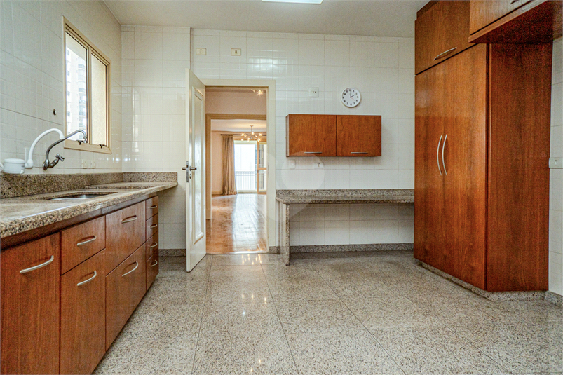 Foto REO819094