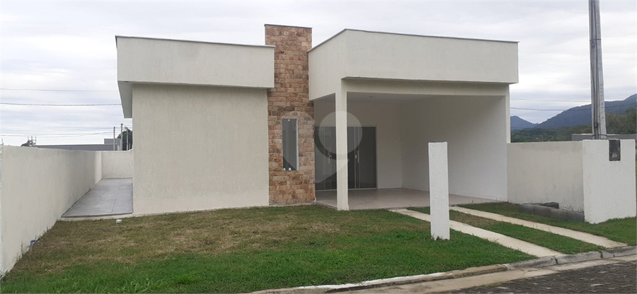 Foto REO820233