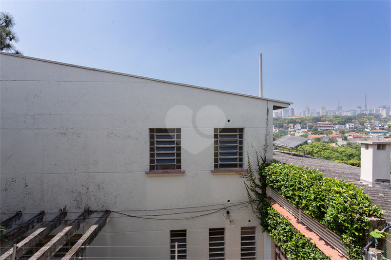 Venda Casa São Paulo Pacaembu REO820452 35