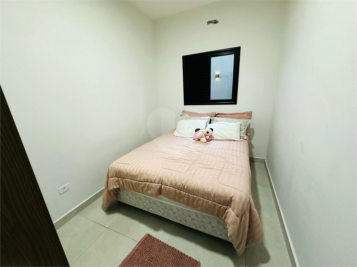 Foto REO820640