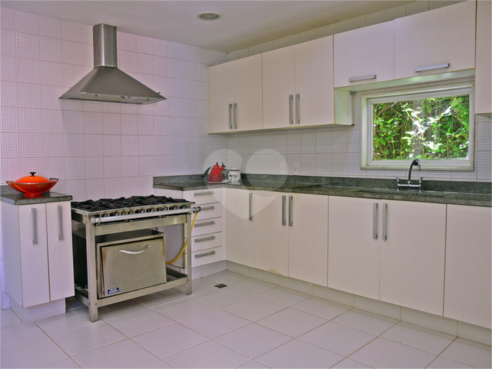 Foto REO820886