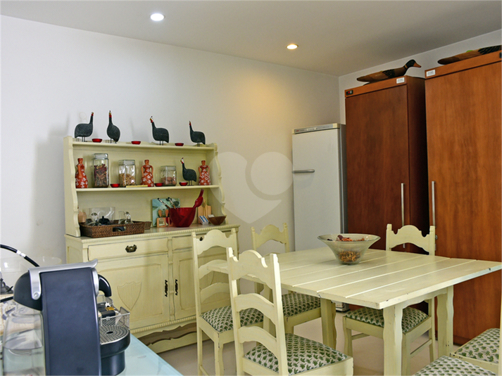 Foto REO820886
