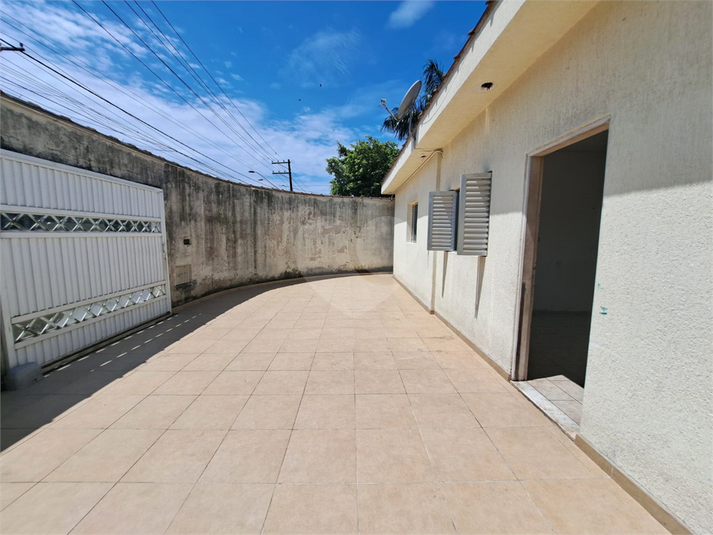 Venda Casa térrea Praia Grande Vila Sônia REO821215 5