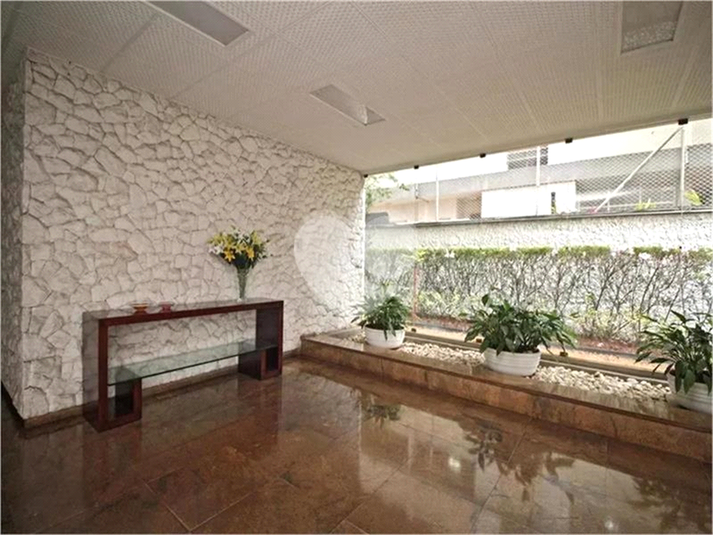 Venda Apartamento São Paulo Cerqueira César REO821700 27