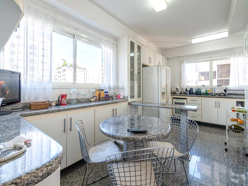 Venda Apartamento São Paulo Paraíso REO821789 11