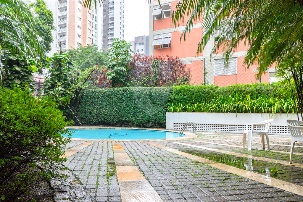 Venda Apartamento São Paulo Moema REO821961 48