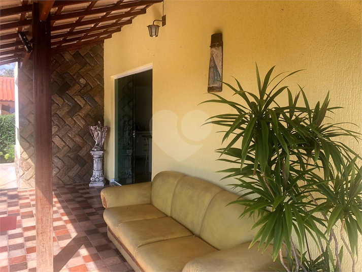 Varanda da frente da casa