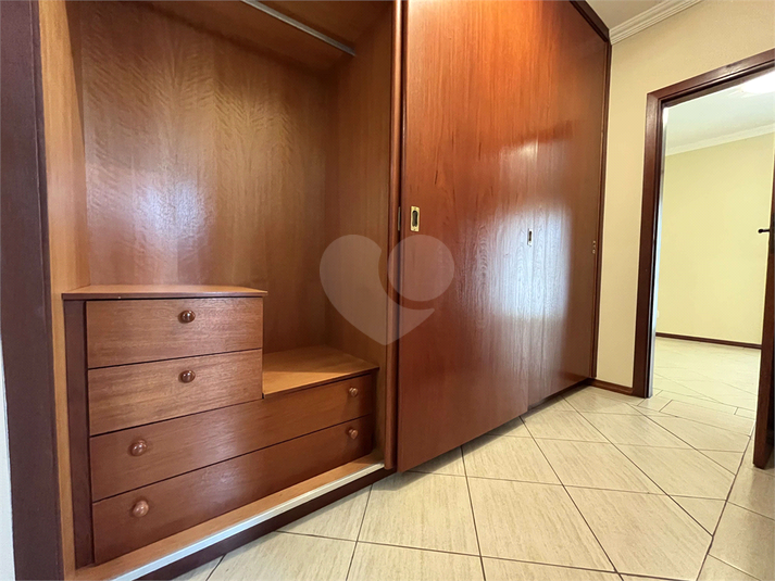 Suíte 3 - closet