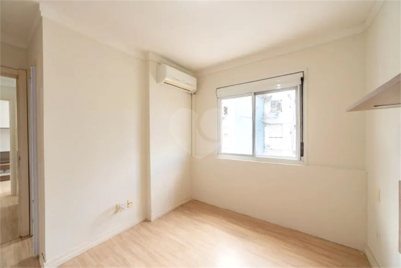 Venda Apartamento Porto Alegre Centro Histórico REO825916 11