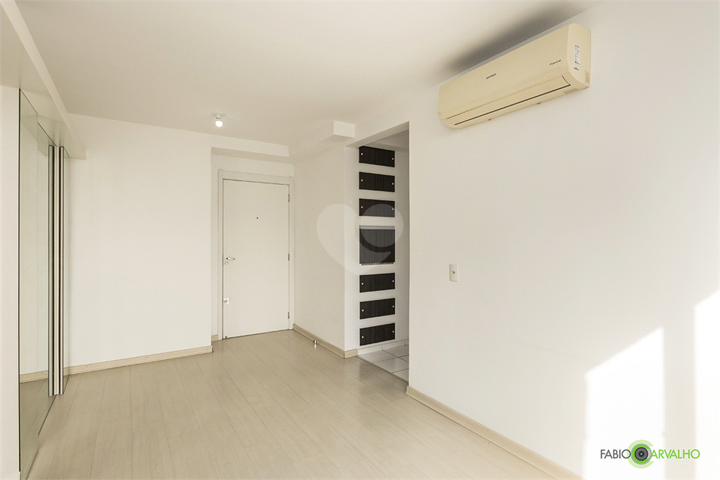 Venda Apartamento Porto Alegre Partenon REO826880 5