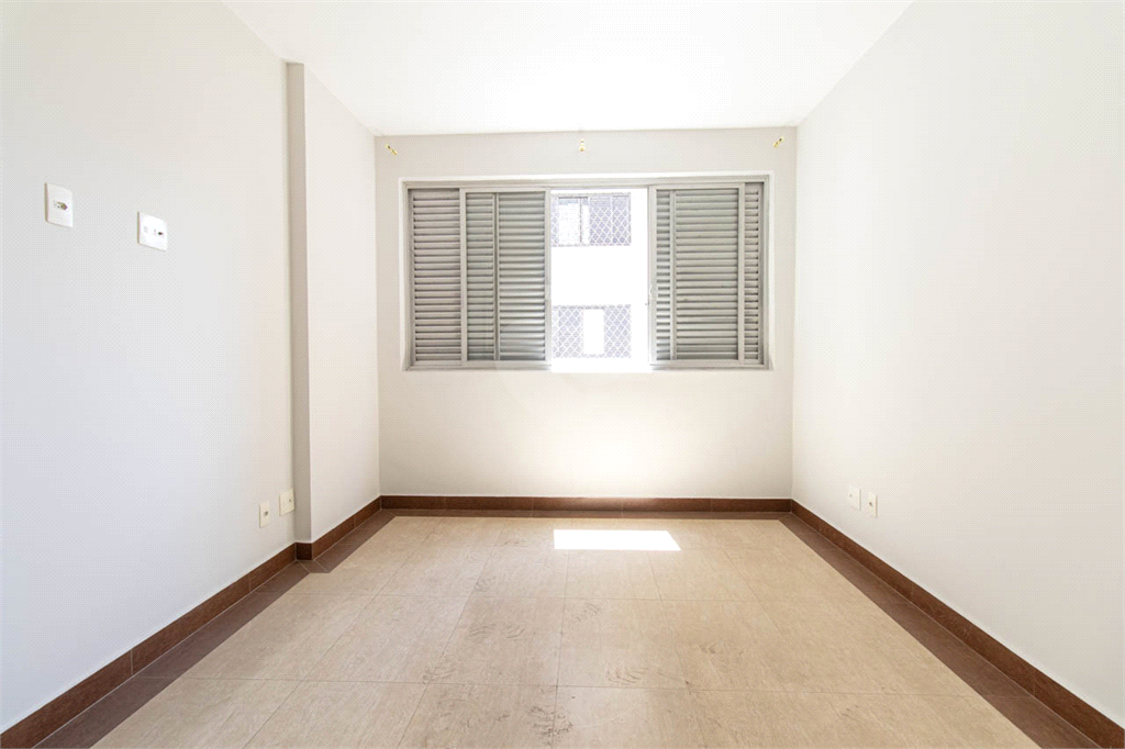 Venda Apartamento São Paulo Paraíso REO830704 18