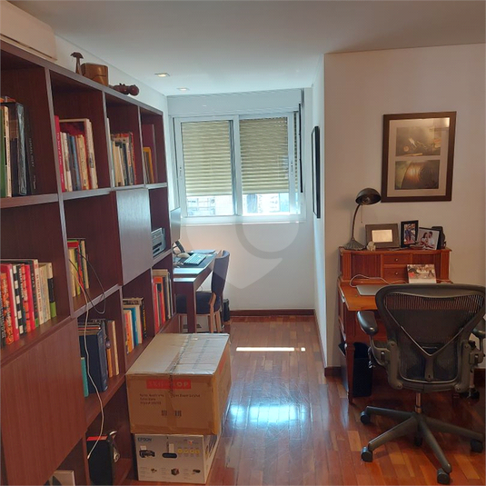 Foto REO831300