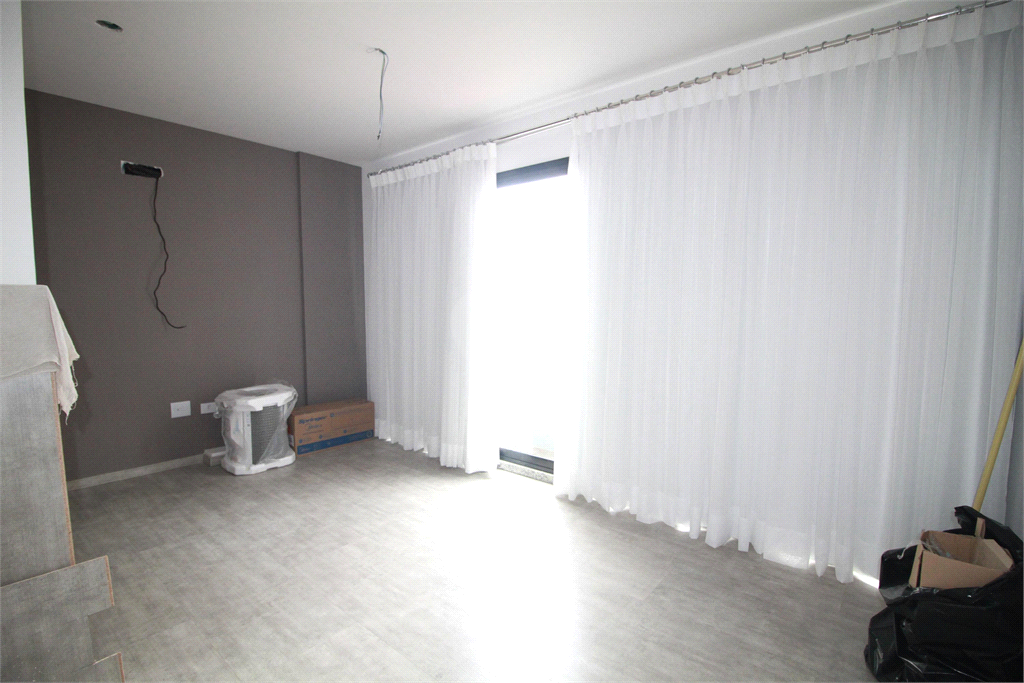 Venda Apartamento São Paulo Santana REO831373 7