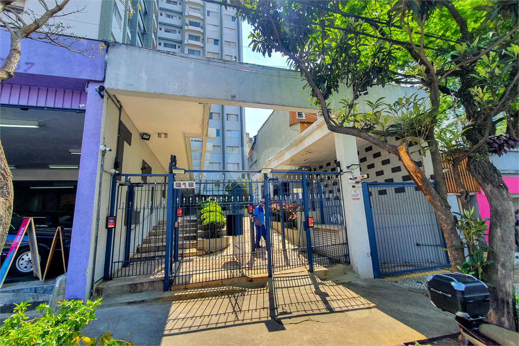 Venda Apartamento São Paulo Cambuci REO831381 35