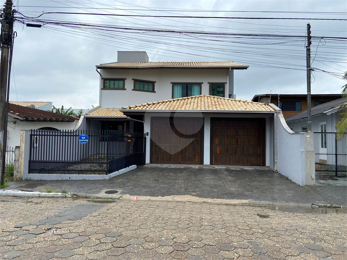 Venda Sobrado Itajaí São João REO837117 2