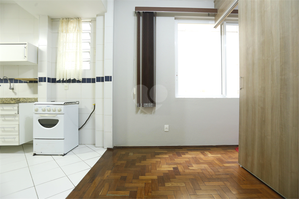 Venda Apartamento São Paulo República REO840039 3