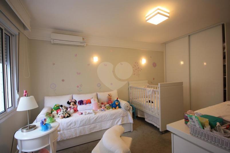 Foto REO84004